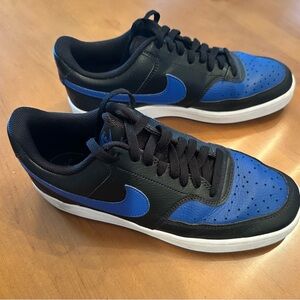 Nike retro low top sneakers, Size 7.5